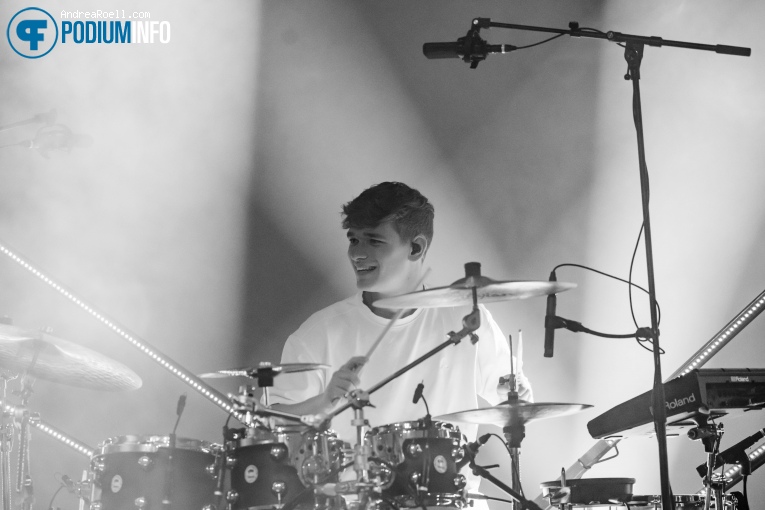 Claude op CLAUDE - 12/04 - Luxor Live foto