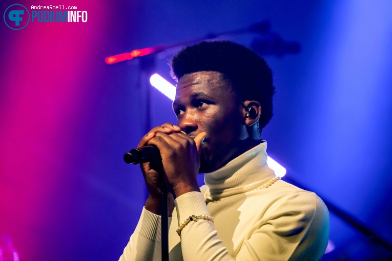 Claude op CLAUDE - 12/04 - Luxor Live foto