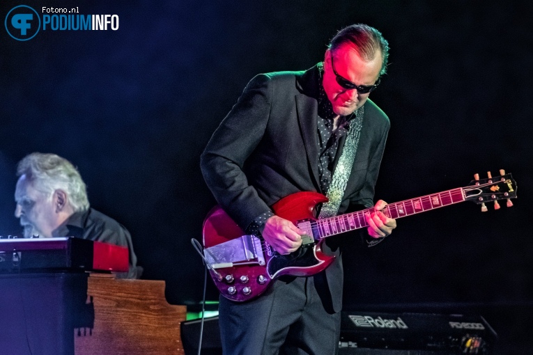 Joe Bonamassa op Joe Bonamassa - 12/04 - AFAS Live foto