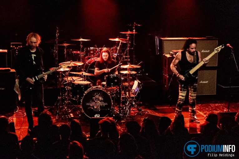 Marco Mendoza op Vandenberg - 14/04 - Melkweg foto