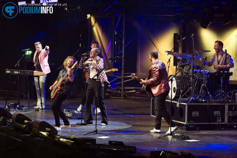 Bee Gees Forever (by MainCourse) op The Tribute - Live in Concert - 12/04 - Ziggo Dome foto