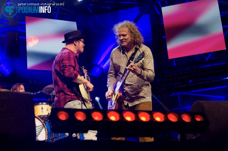 The Fortunate Sons op The Tribute - Live in Concert - 12/04 - Ziggo Dome foto