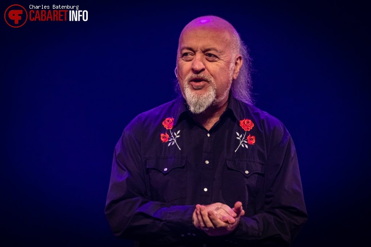 Foto Bill Bailey op Bill Bailey -Thoughtifier - 17/04 - Oude Luxor Theater