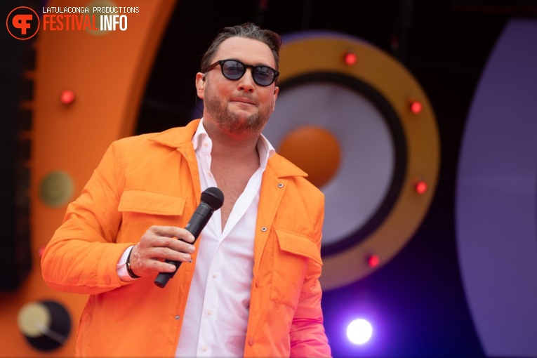 Tino Martin op 538 Koningsdag 2024 foto