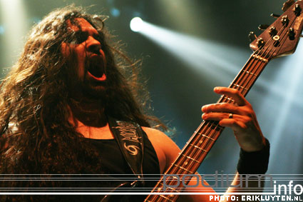 Iced Earth op Saxon - 3/2 - 013 foto