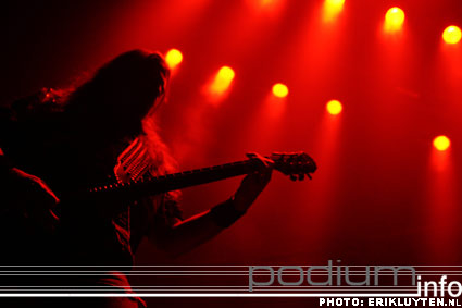 Iced Earth op Saxon - 3/2 - 013 foto