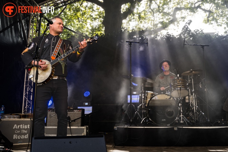 Elliott Brood op Des Konings Festival 2024 foto