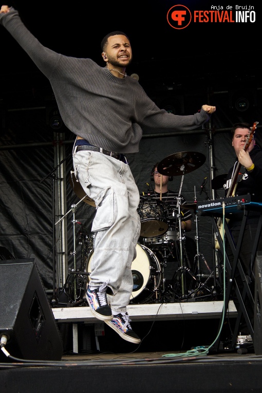 IKNOWNOA op Bevrijdingsfestival Zuid-Holland 2024 foto