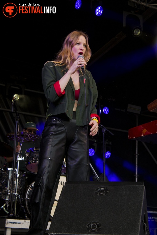 Beryl Anne op Bevrijdingsfestival Zuid-Holland 2024 foto