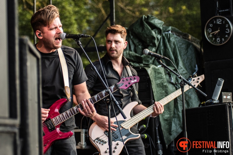 Undawn op Bevrijdingsfestival Overijssel 2024 foto