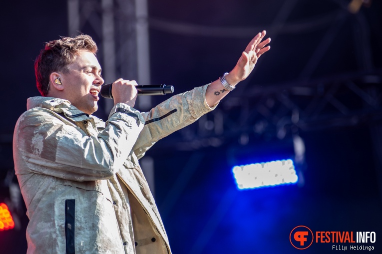 Flemming op Bevrijdingsfestival Overijssel 2024 foto