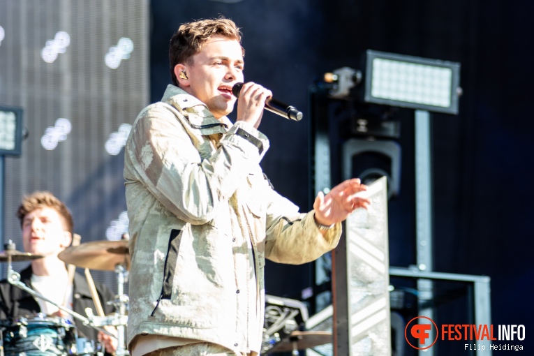 Flemming op Bevrijdingsfestival Overijssel 2024 foto