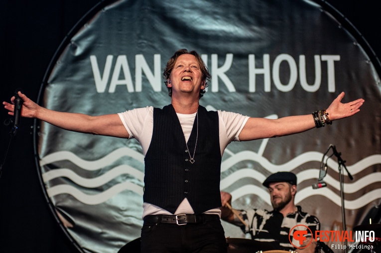 Van Dik Hout op Oerrock Festival 2024 foto