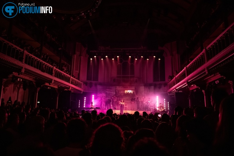 Olivia Dean op Olivia Dean - 13/05 - Paradiso foto