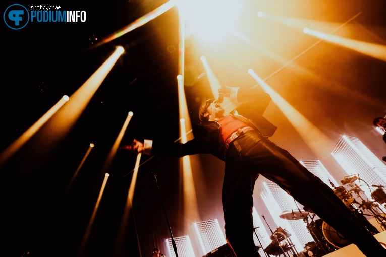 Son Mieux op Son Mieux - 17/05 - TivoliVredenburg foto