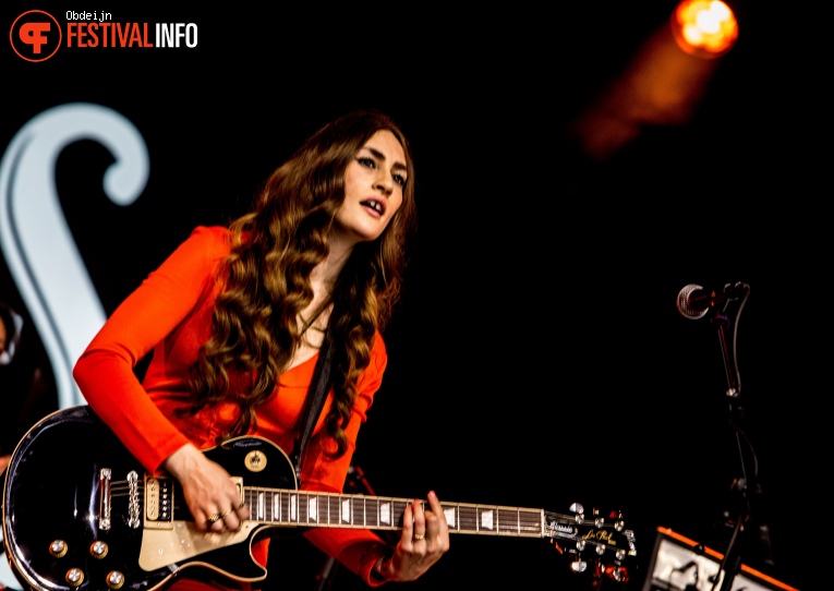 Kitty, Daisy & Lewis op Ribs & Blues 2024 foto
