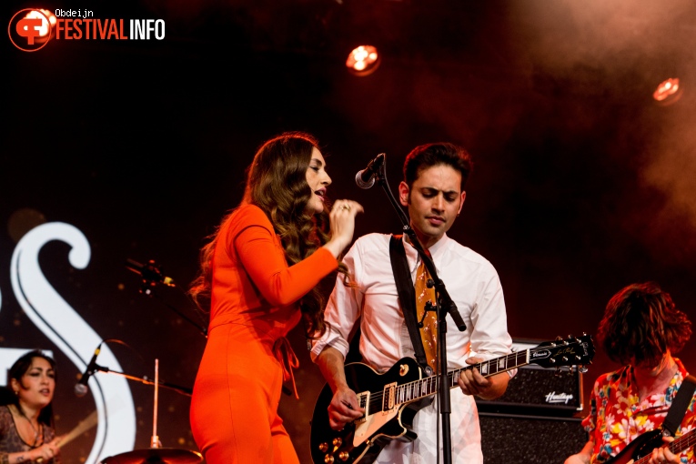 Kitty, Daisy & Lewis op Ribs & Blues 2024 foto