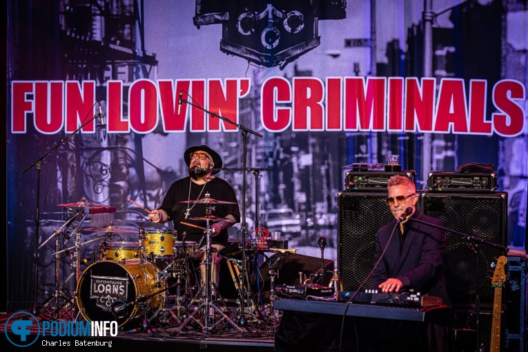 Fun Lovin Criminals DJ-set op Zuiderpark Live: DJ DNA & Fun Lovin’ Criminals - 19/05 - Zuiderparktheater foto