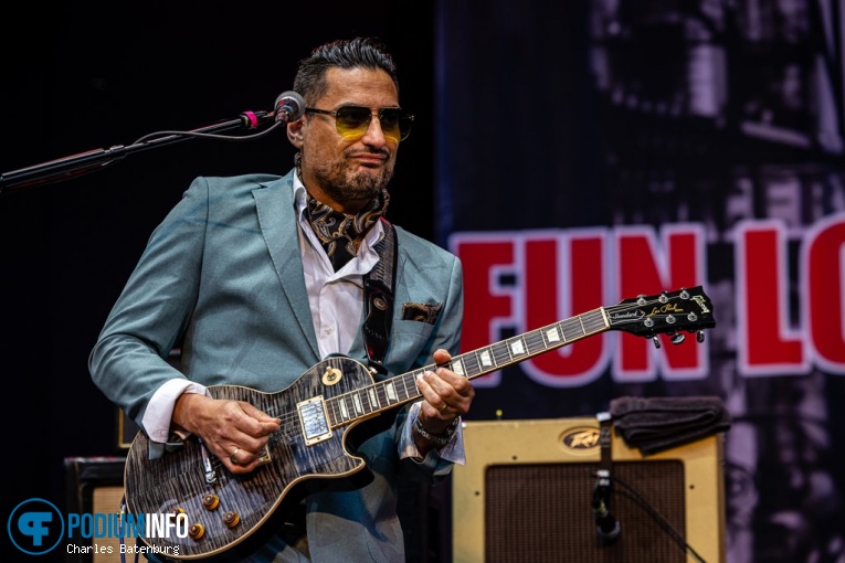 Fun Lovin Criminals DJ-set op Zuiderpark Live: DJ DNA & Fun Lovin’ Criminals - 19/05 - Zuiderparktheater foto