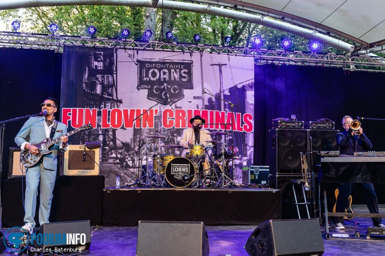 Fun Lovin Criminals DJ-set op Zuiderpark Live: DJ DNA & Fun Lovin’ Criminals - 19/05 - Zuiderparktheater foto