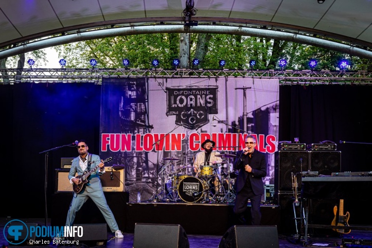 Fun Lovin Criminals DJ-set op Zuiderpark Live: DJ DNA & Fun Lovin’ Criminals - 19/05 - Zuiderparktheater foto