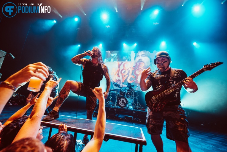 Austrian Death Machine op Austrian Death Machine - 24/05 - Effenaar foto