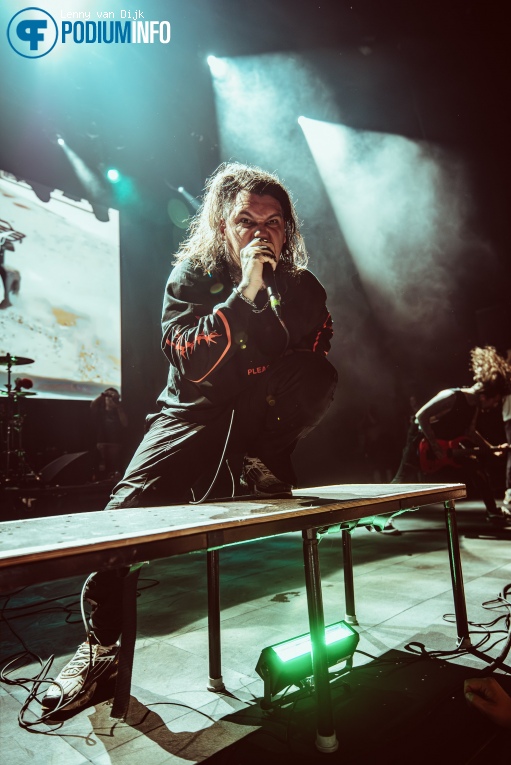 Distant op Austrian Death Machine - 24/05 - Effenaar foto