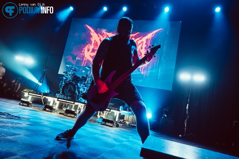 Distant op Austrian Death Machine - 24/05 - Effenaar foto