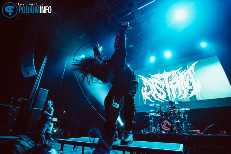 Distant op Austrian Death Machine - 24/05 - Effenaar foto