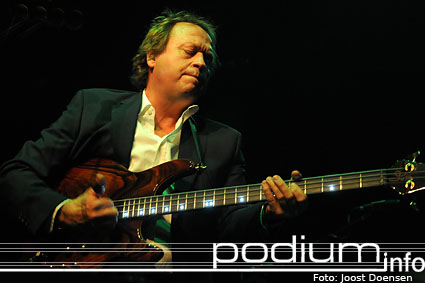 Foto Level 42 op Level 42 - 13/2 - Parkstad Limburg Theaters