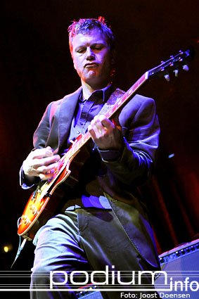 Level 42 op Level 42 - 13/2 - Parkstad Limburg Theaters foto