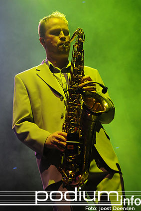 Foto Level 42 op Level 42 - 13/2 - Parkstad Limburg Theaters