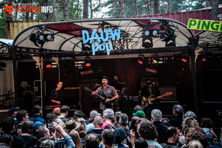 Quiet Hollers op Dauwpop 2024 foto