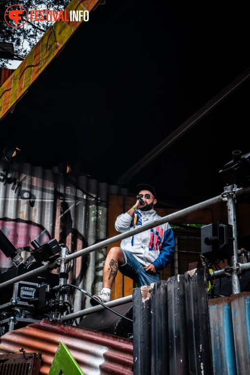 Fiesta Macumba Soundsystem op Dauwpop 2024 foto