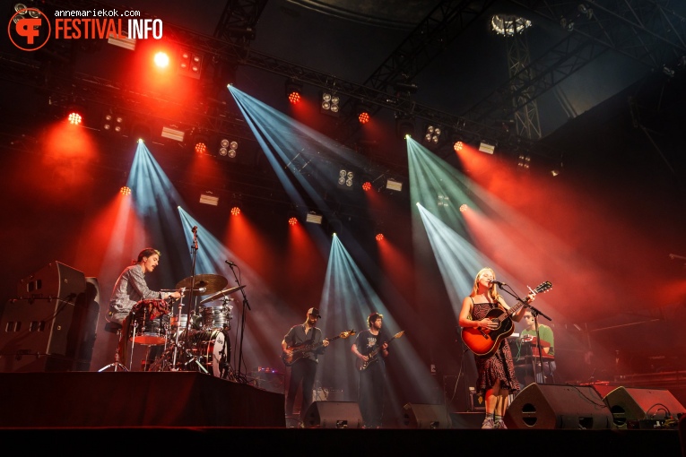 Alice Phoebe Lou op Best Kept Secret 2024 - vrijdag foto