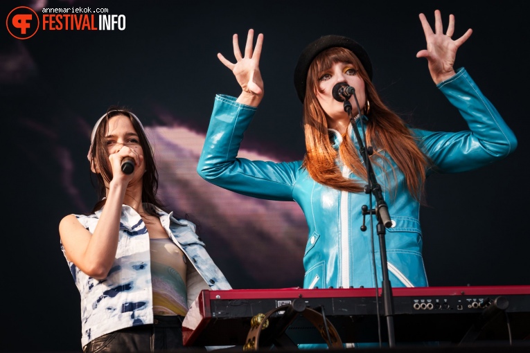 La Femme op Best Kept Secret 2024 - vrijdag foto