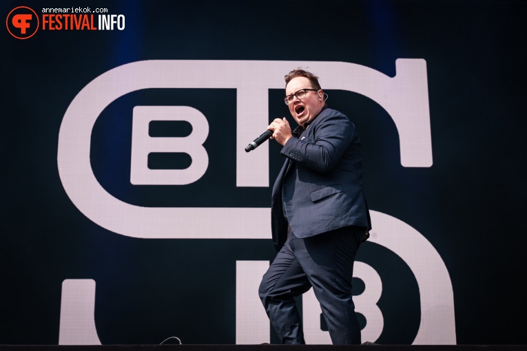 St. Paul & The Broken Bones op Best Kept Secret 2024 - vrijdag foto
