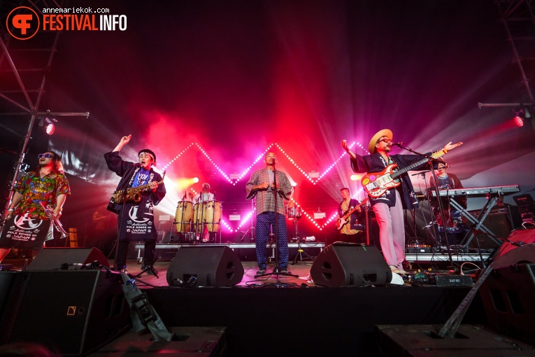 Minyo Crusaders op Best Kept Secret 2024 - vrijdag foto