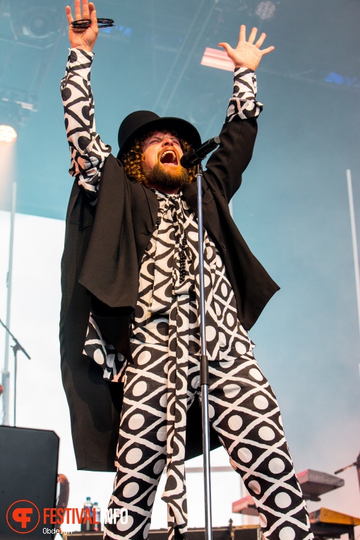Di-rect op Hello Festival 2024 foto