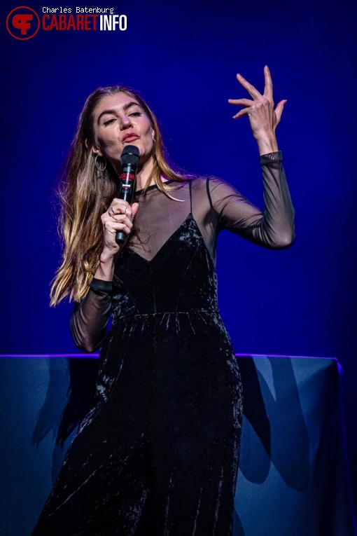 Brodi Snook op Randy Feltface - First Banana Tour - 13/6 - Carré foto