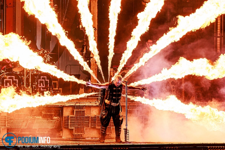 Rammstein op Rammstein - 18/06 - Goffertpark foto