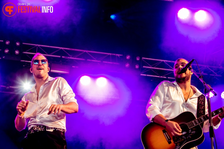 Bee Gees Forever (by MainCourse) op Deventer Stadsfestival 2024 foto