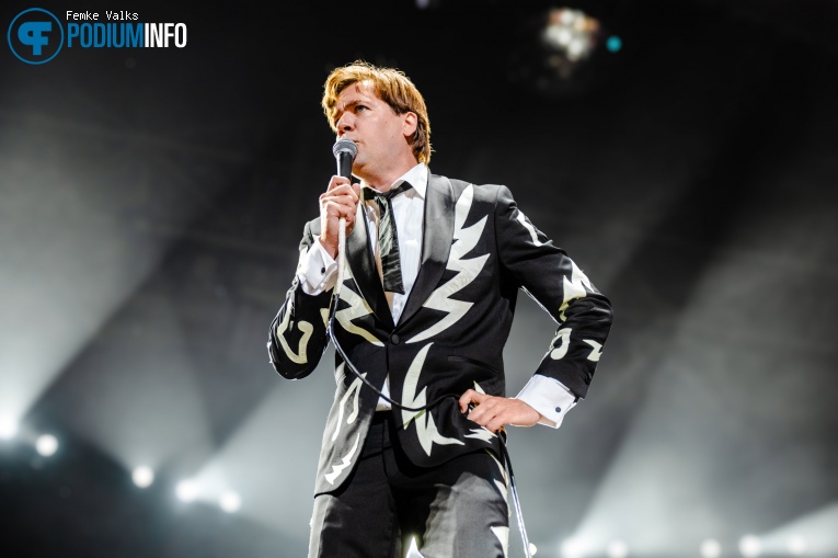 The Hives op Green Day - 19/06 - Gelredome foto