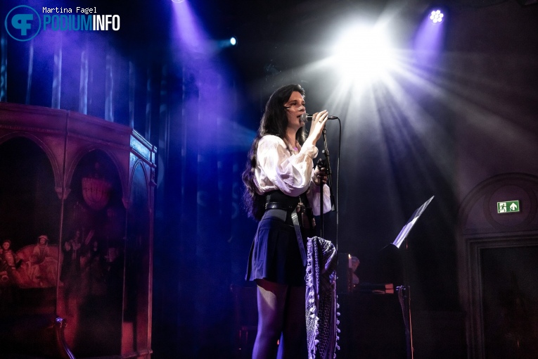 Lara Esteruelas op Lara Esteruelas - 18/06 - Paradiso foto