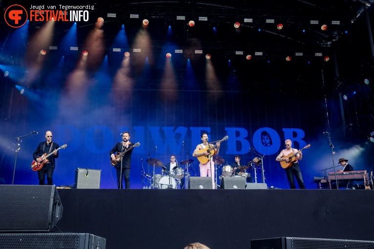Douwe Bob op Pinkpop 2024 - Zaterdag foto