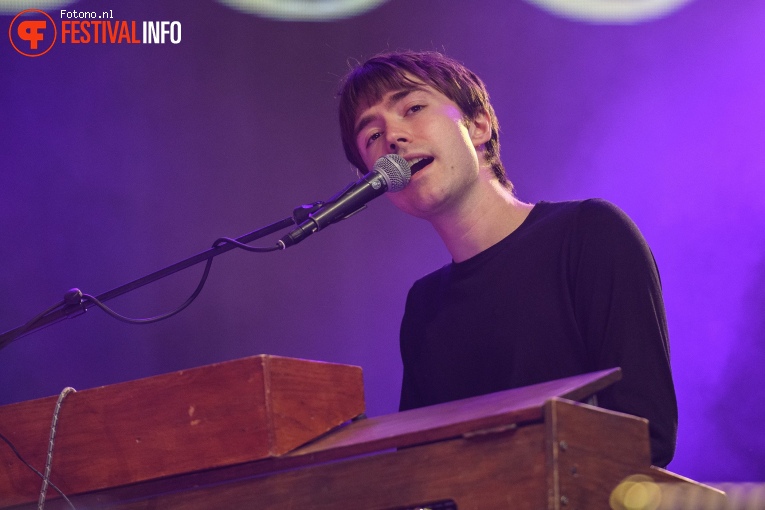 Matt Maltese op Pinkpop 2024 - Zaterdag foto
