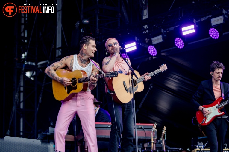Douwe Bob op Pinkpop 2024 - Zaterdag foto