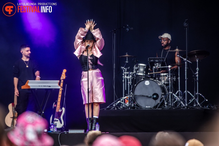 Chinchilla op Pinkpop 2024 - Zaterdag foto