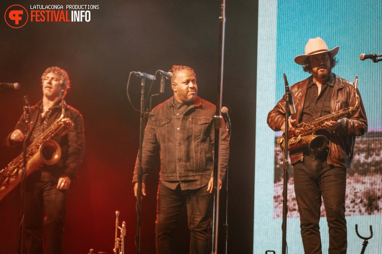 Nathaniel Rateliff & The Night Sweats op Pinkpop 2024 - Vrijdag foto