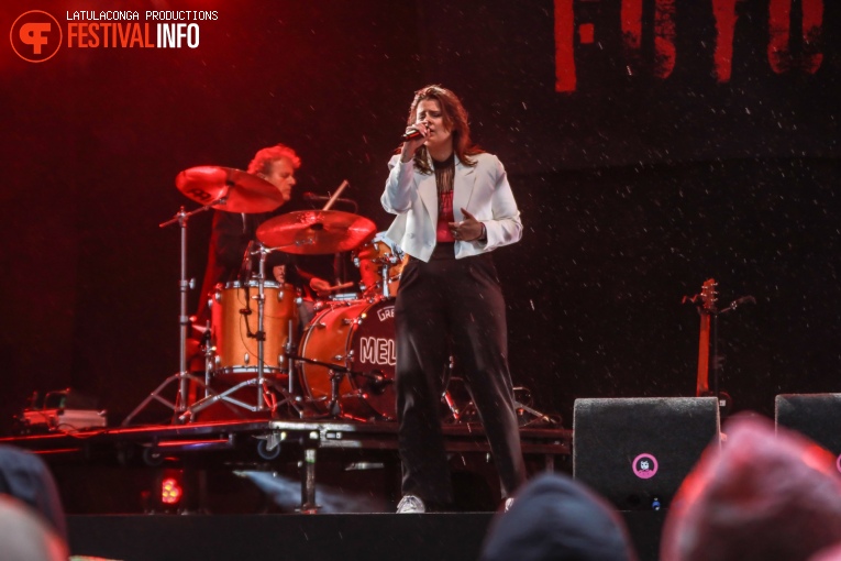Mell VF op Pinkpop 2024 - Vrijdag foto